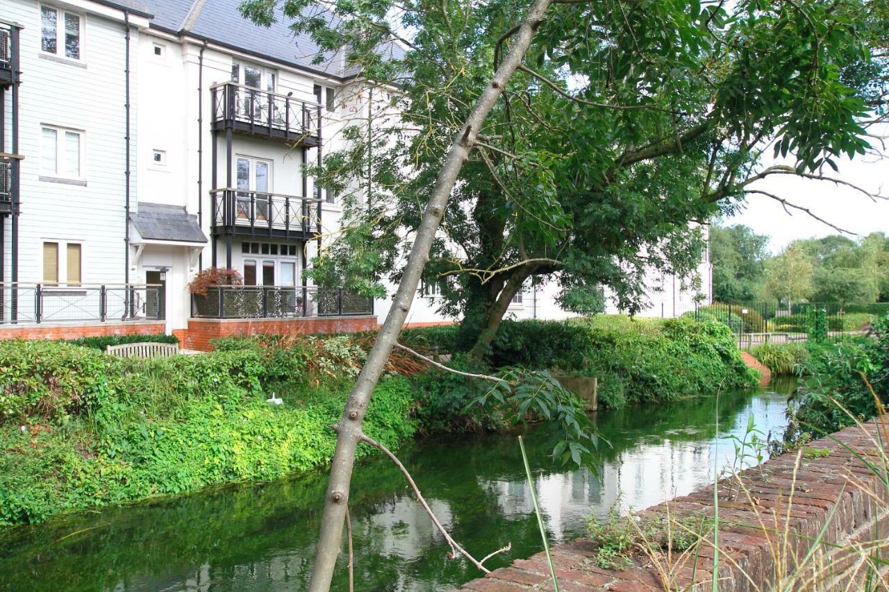 Riverside Channel5 "Holidays Homes In The Sun" Featured Central Canterbury Cottage With Free Parking Exteriör bild